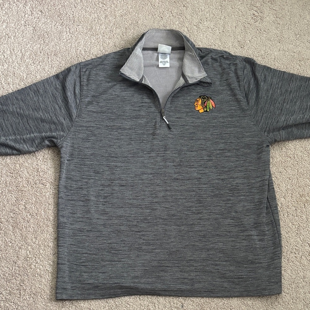 NHL Black Hawks Gray Zip Up Sweater